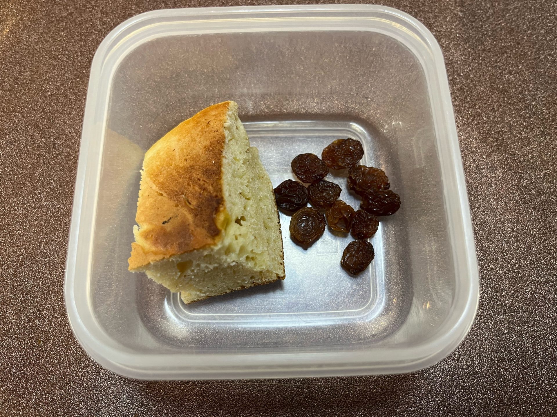 ホットケーキとレーズン