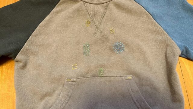 息子の服の繕い