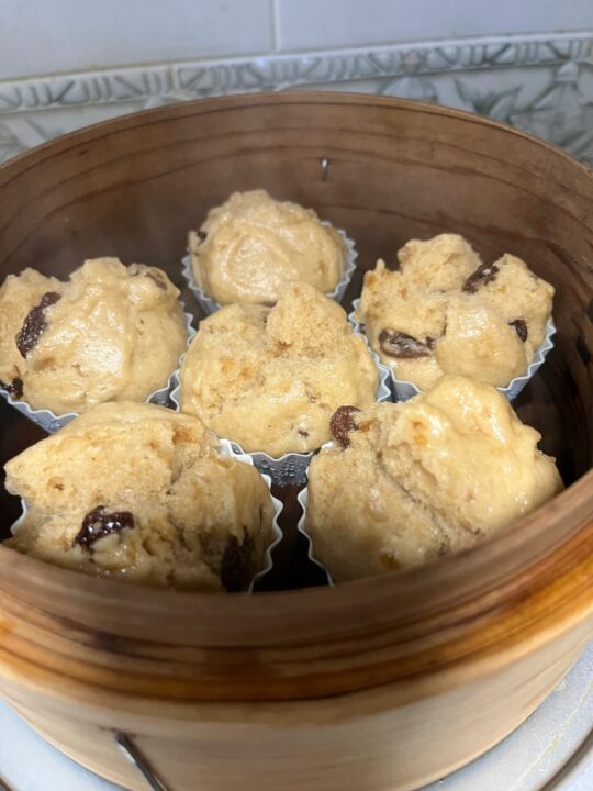 レーズン蒸しパンを作りました