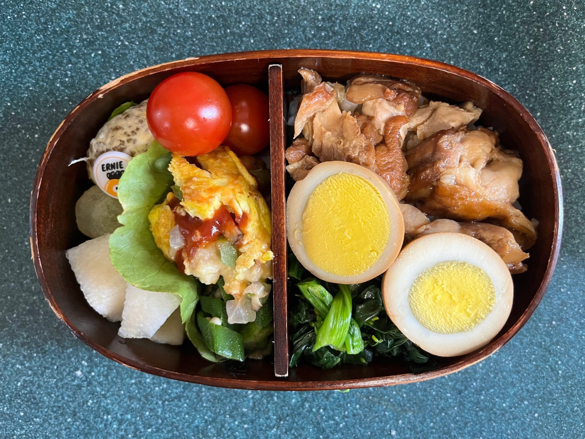 今日のお弁当(4/24)
中華風鶏丼でした