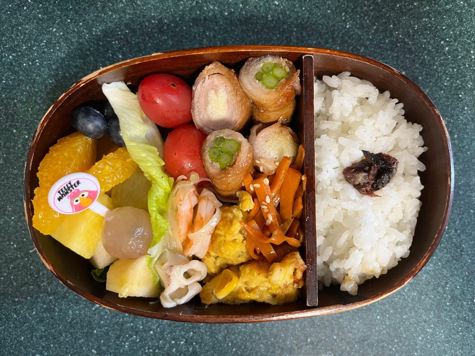 今日のお弁当(5/28)
メインはアスパラと山芋の豚バラ巻きでした
