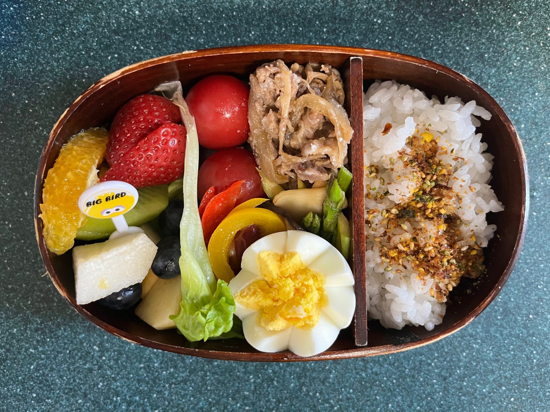 今日のお弁当(6/3)
メインは豚肉の生姜焼きでした