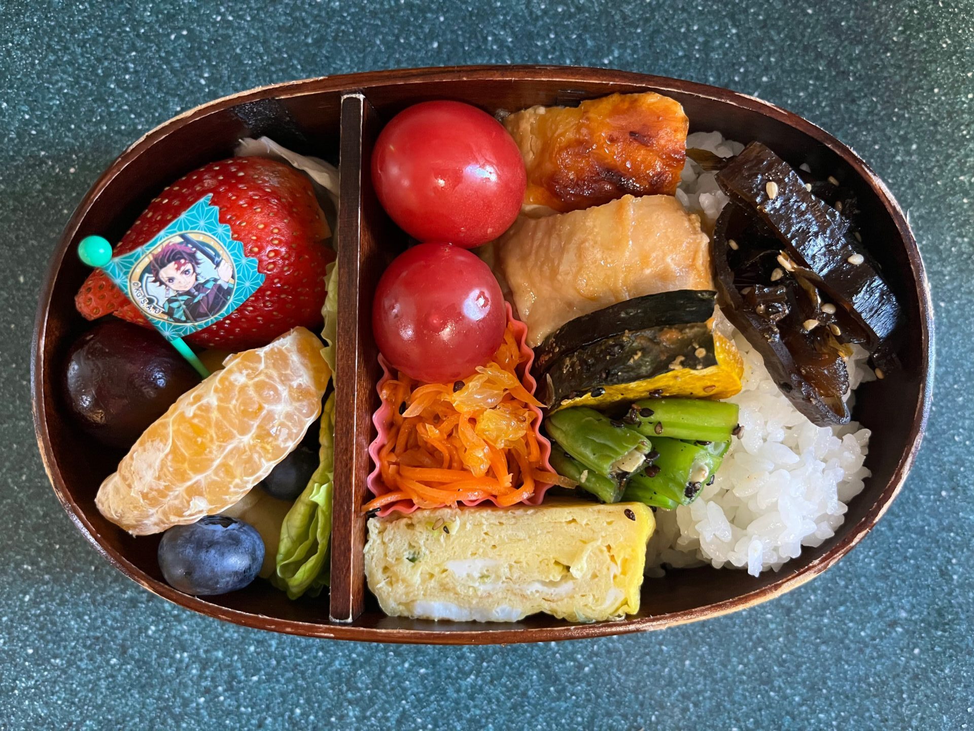 今日のお弁当(7/8)
メインは鶏肉の味噌ヨーグルト焼きでした
