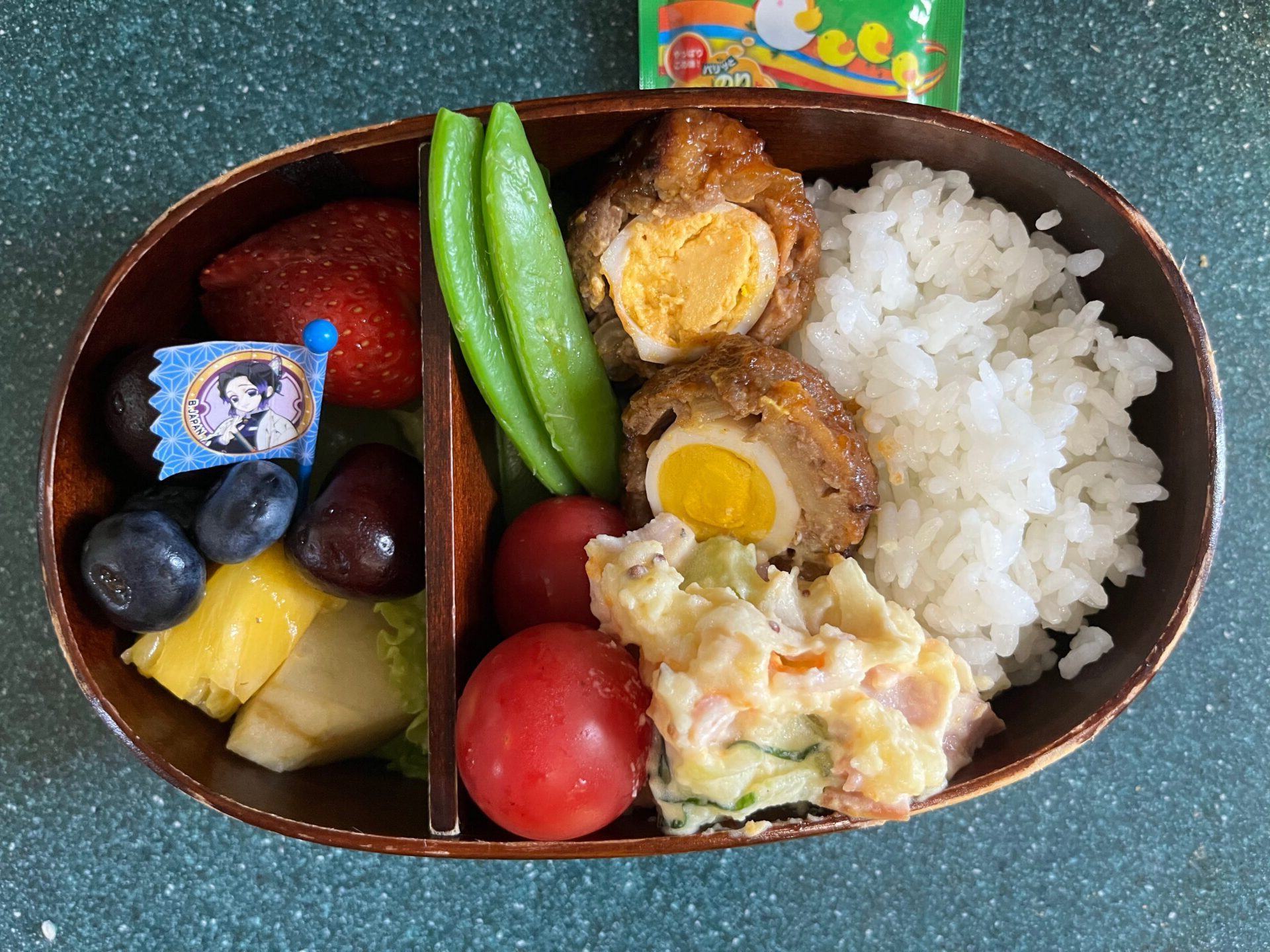 今日のお弁当(7/9)
メインはうずらの卵入りハンバーグでした