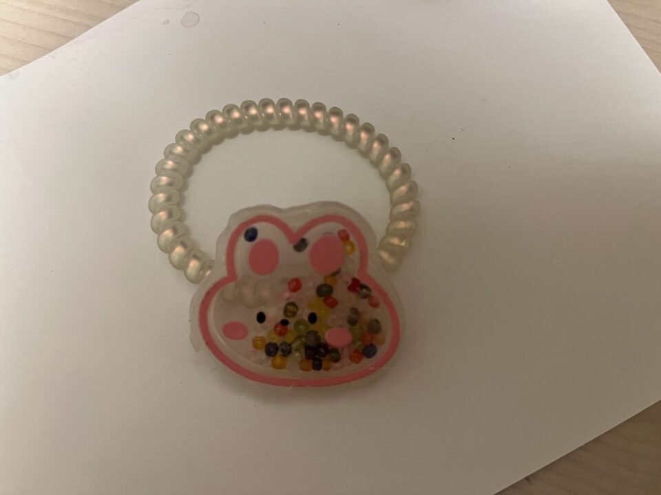 グルーガンで留めました