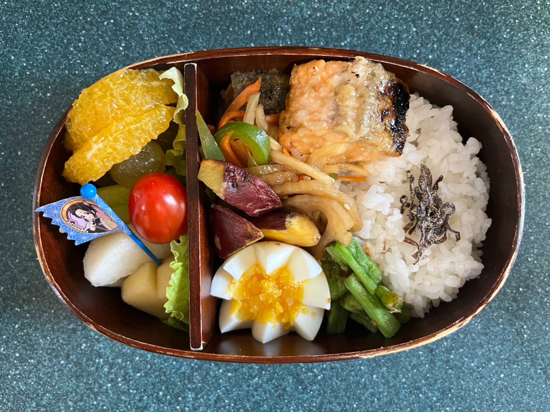 今日のお弁当(9/30)
メインは鮭の焼き浸しでした