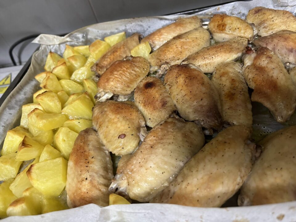 手羽中とポテトのグリル