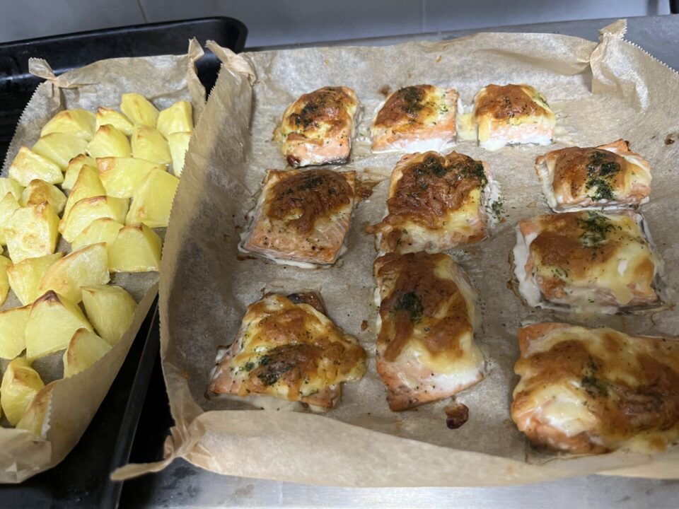 鮭のマヨチーズ焼き