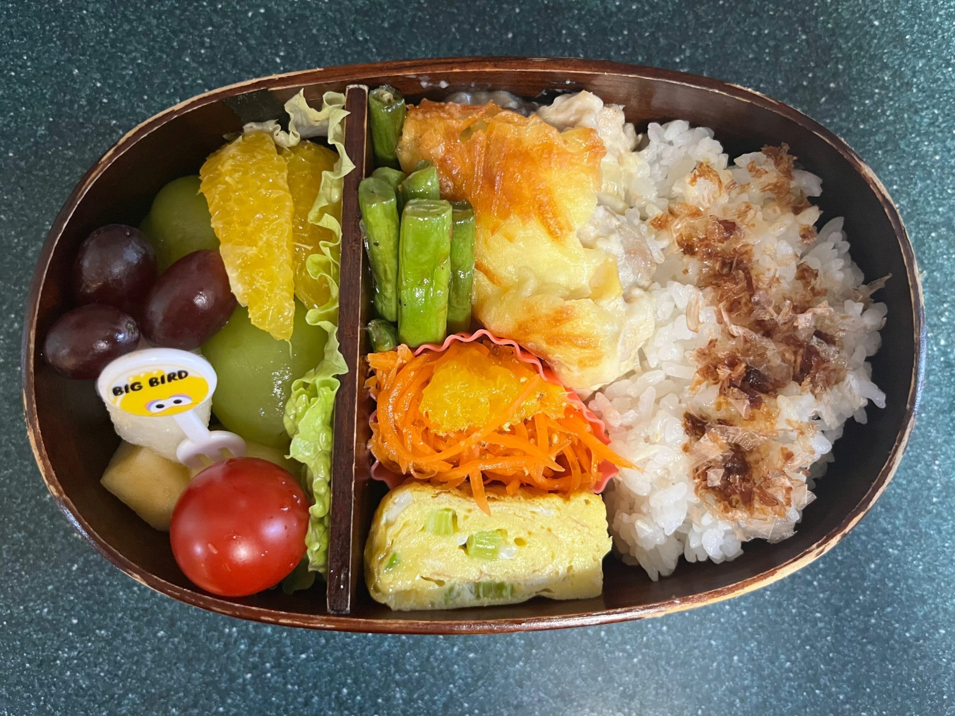 今日のお弁当(11/19)
メインはチキンポテトグラタンでした