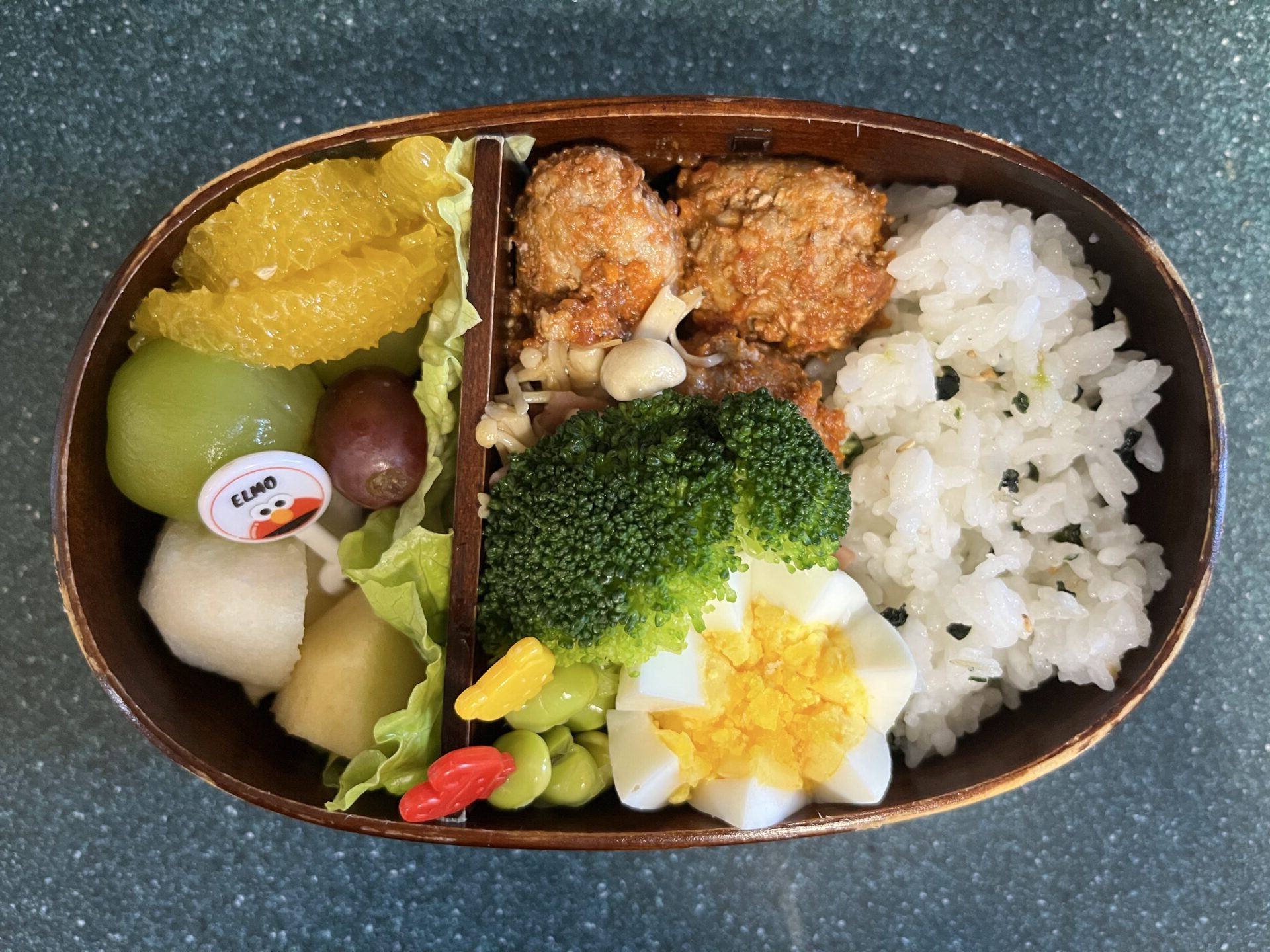 今日のお弁当(11/25)
メインはミートボールのトマト煮でした