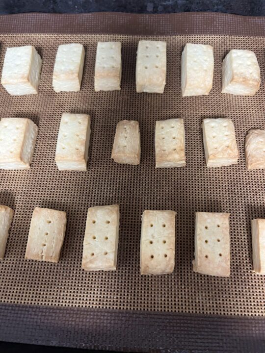 ショートブレッドを焼きました