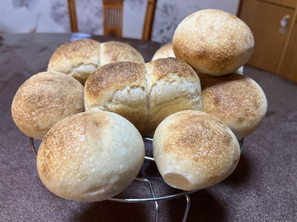 梨酵母で焼いたパン