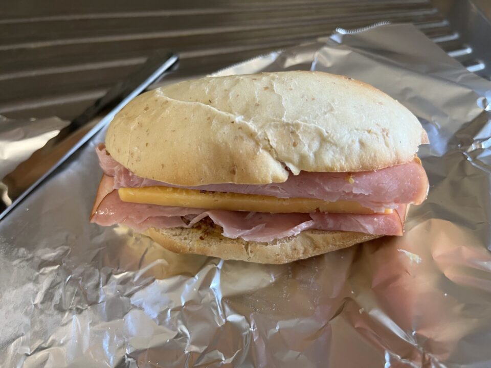 ハム＆チーズサンドイッチ