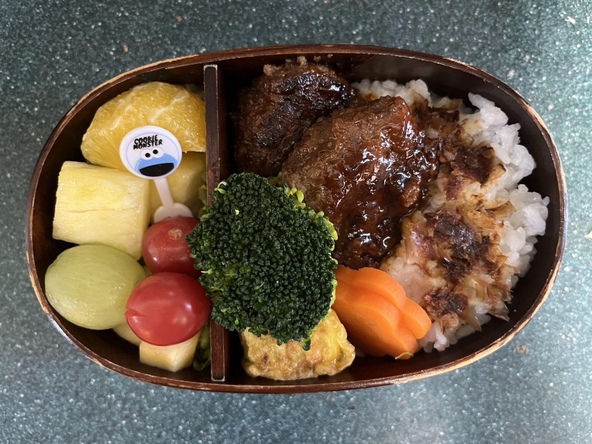 今日のお弁当(12/22)
メインはハンバーグでした