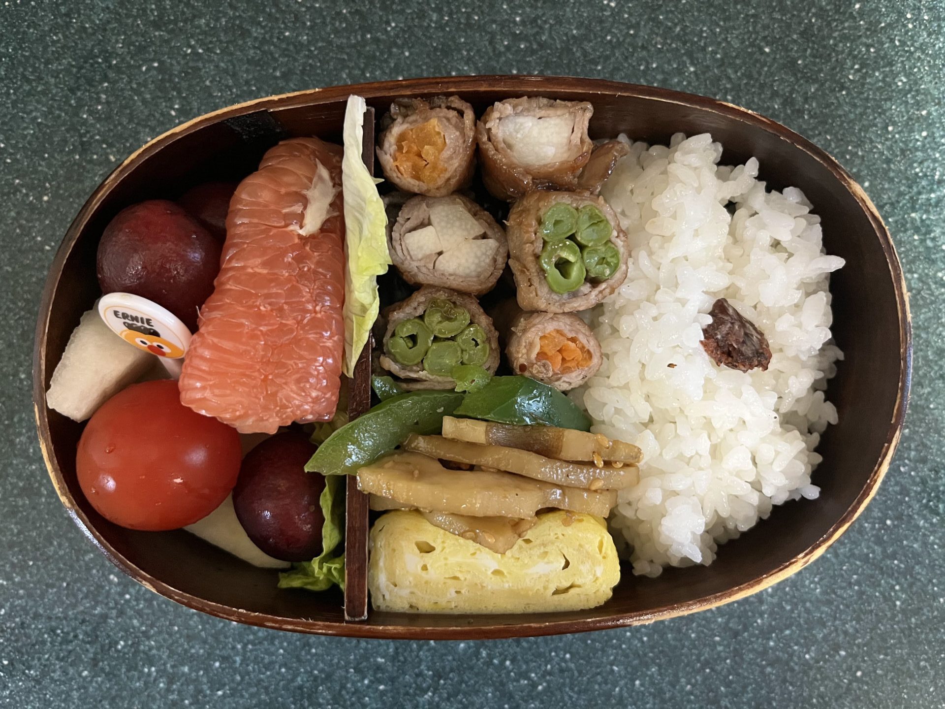 今日のお弁当(1/15)
メインは野菜の豚肉巻きでした