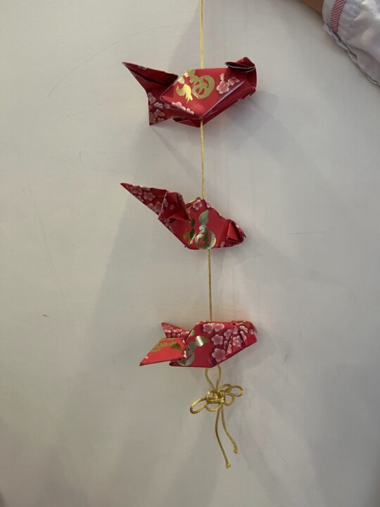 魚の春節飾り、その1。折った魚。