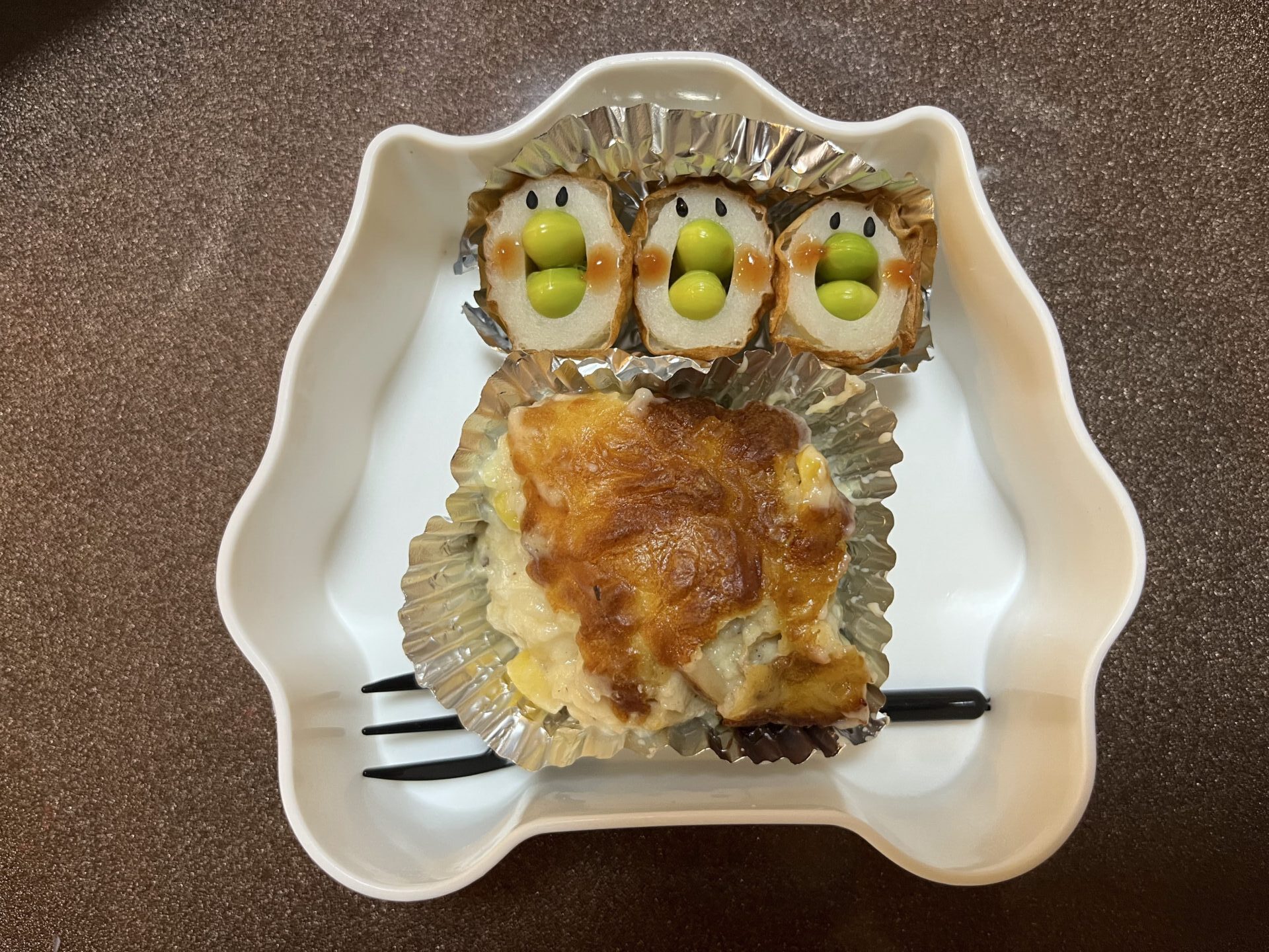 1/22おやつ。エビポテトグラタンとひよこちくわ