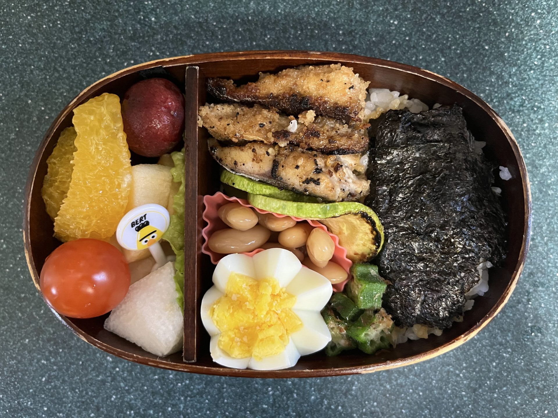 今日のお弁当(1/27)
メインは鯖のごまパン粉焼きでした