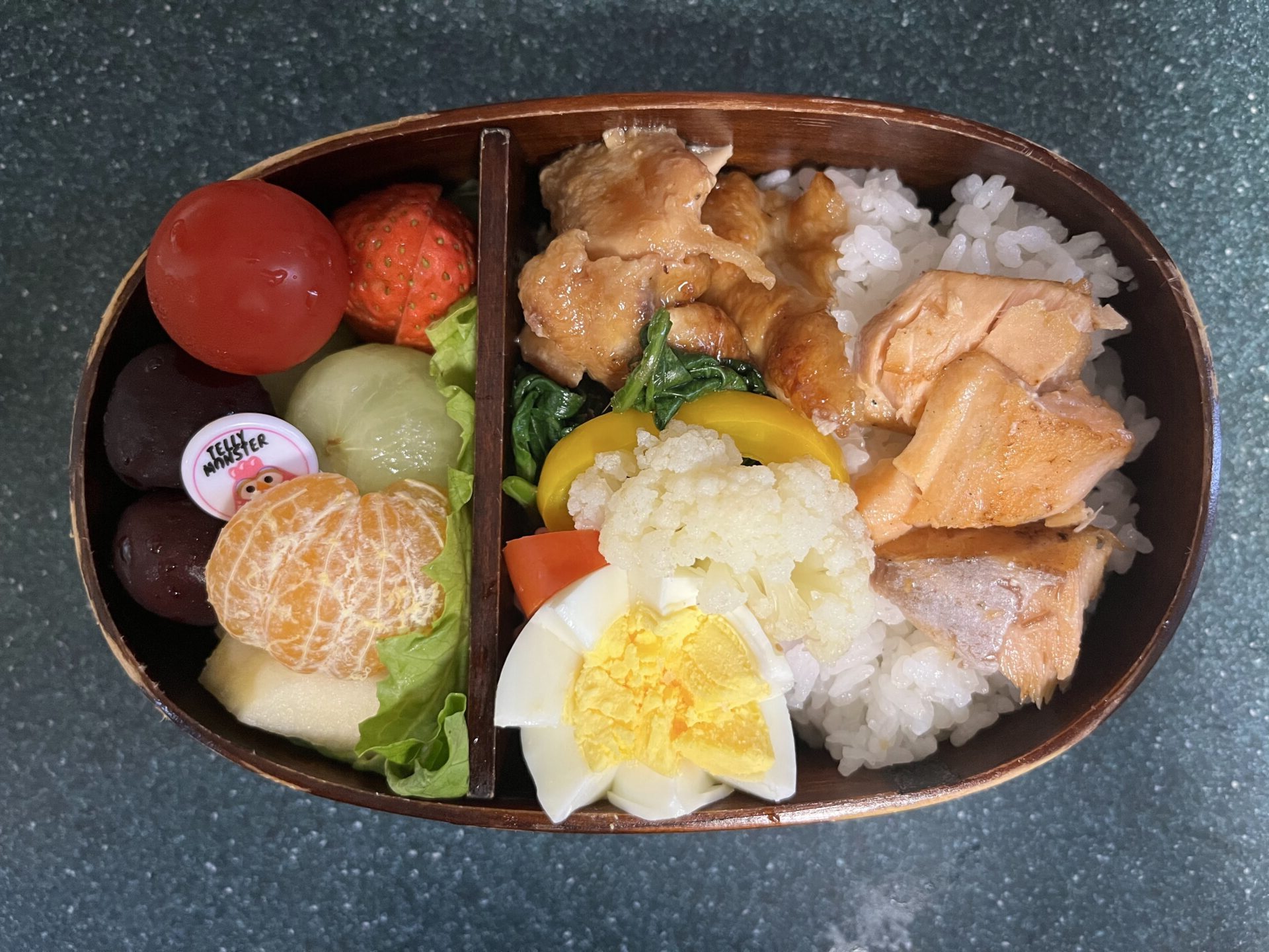今日のお弁当(2/24)
メインは手羽元のグリルでした