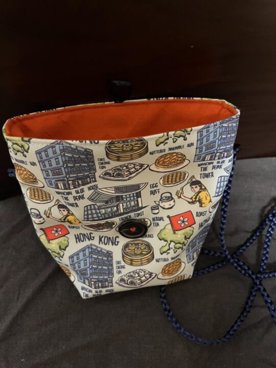 薄青色の香港柄ポシェット2