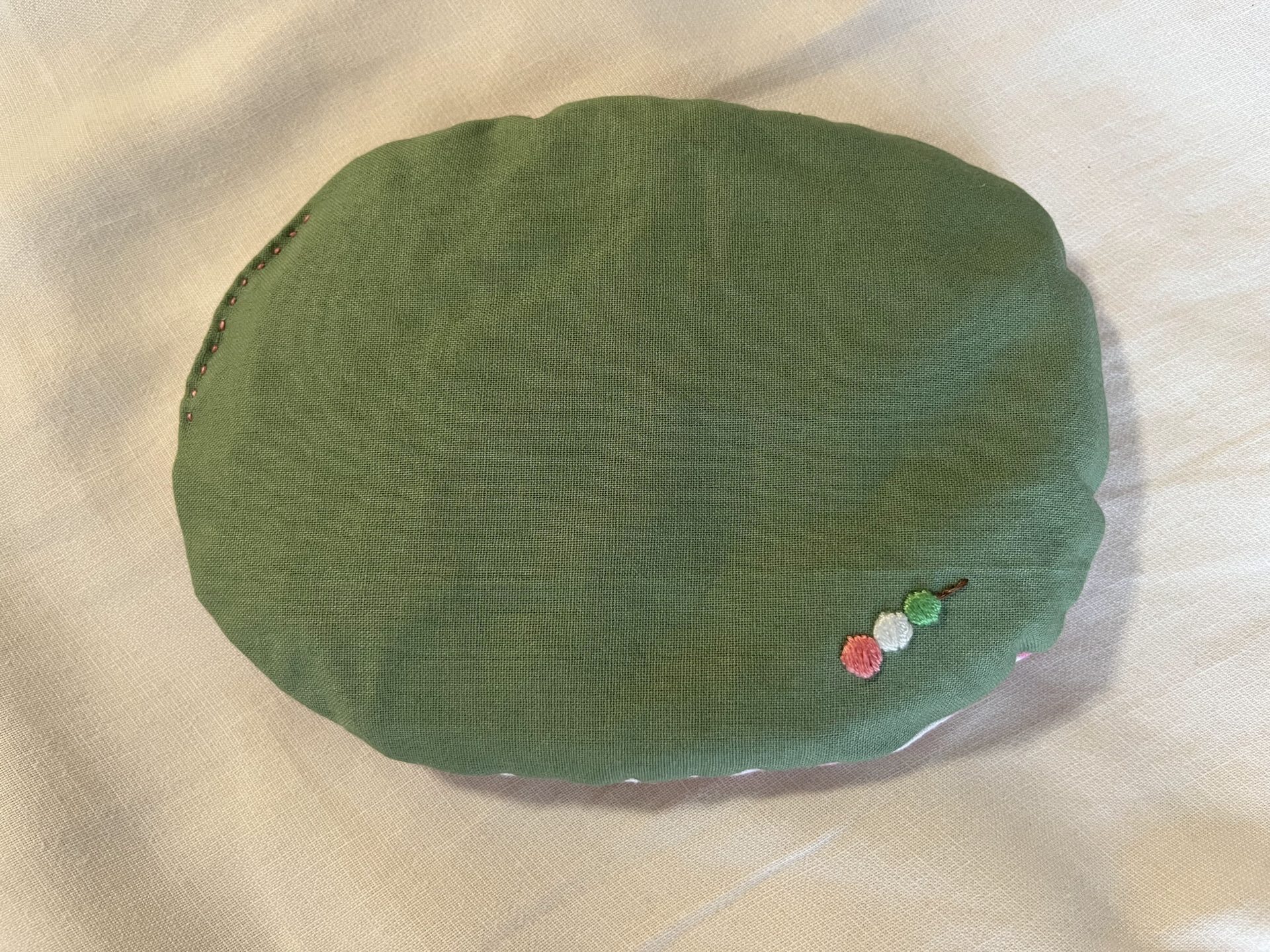 おだんごの刺繍