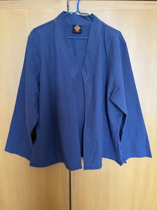 リメイク後の作務衣。ジャケット風になりました