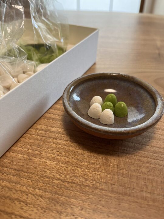 抹茶がけと抹茶なし。両方美味しいです