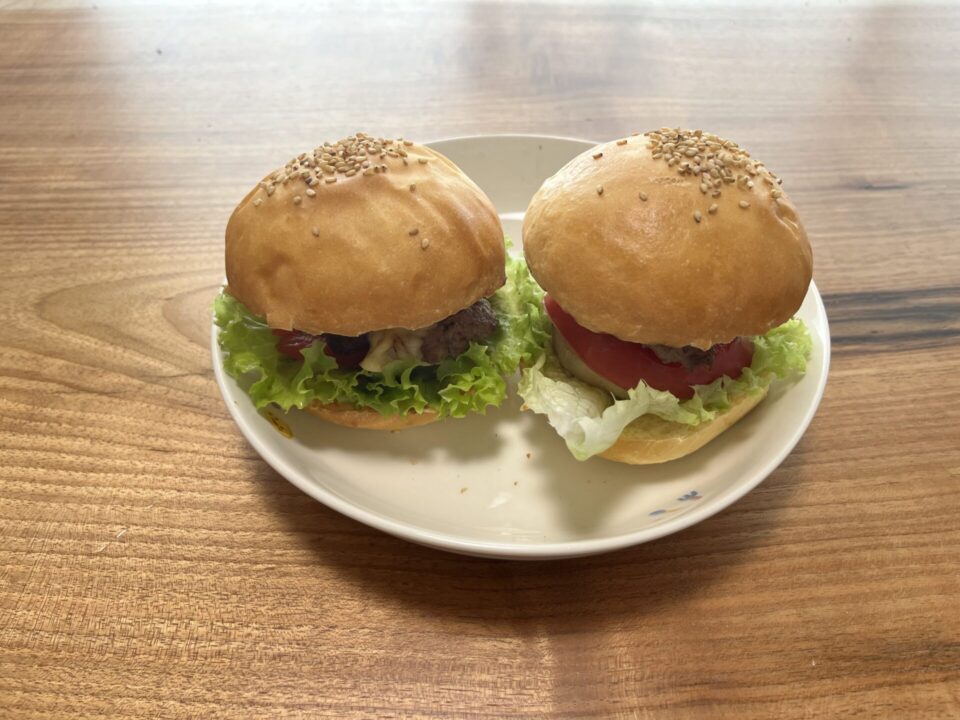 おうちバーガー、2個乗せ
