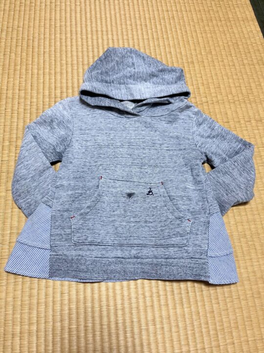 お下がりの服(前)